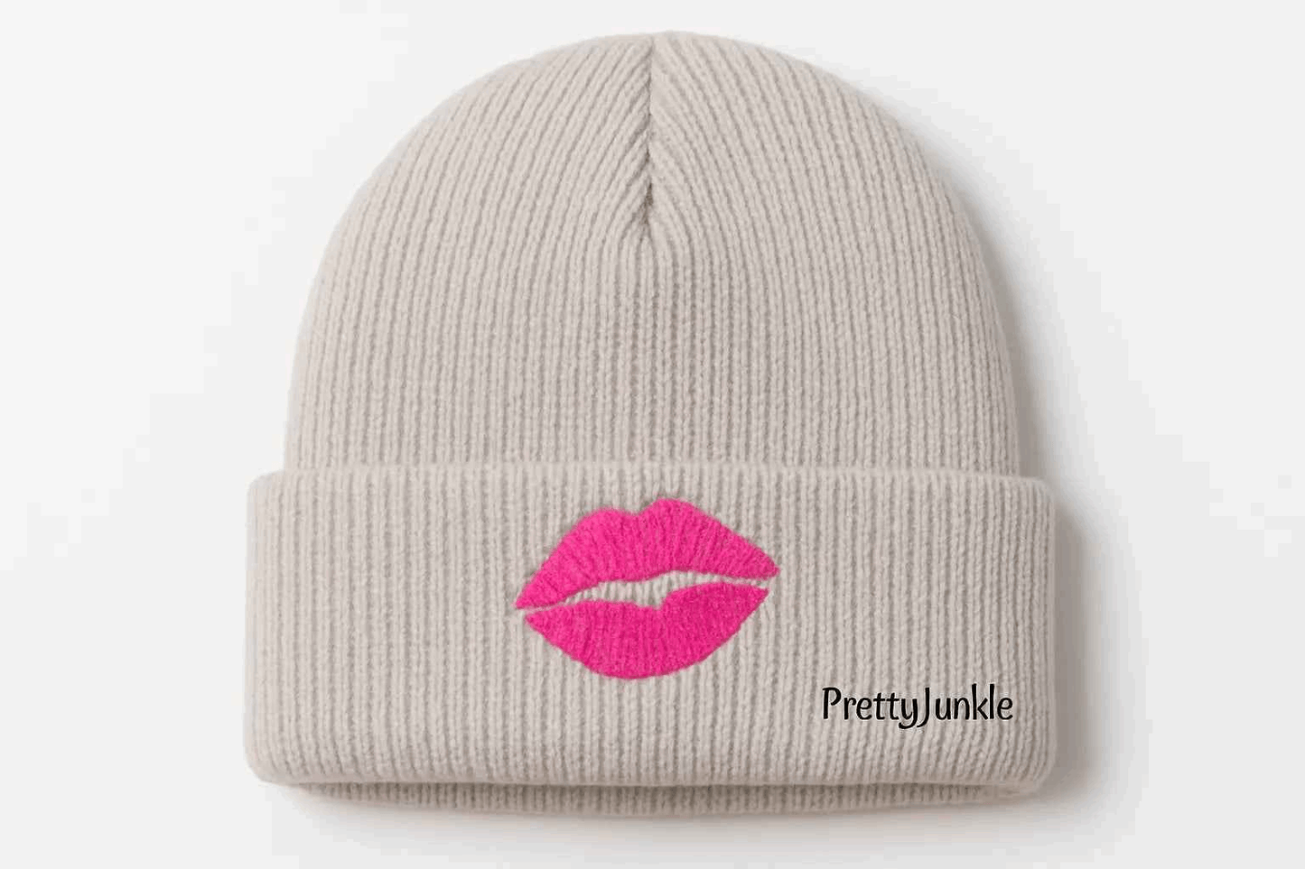 🧢 PRETTY JUNKIE APPAREL — CHECKER CUFF BOLD LIP PRINT BEANIE Pretty Junkie Apparel