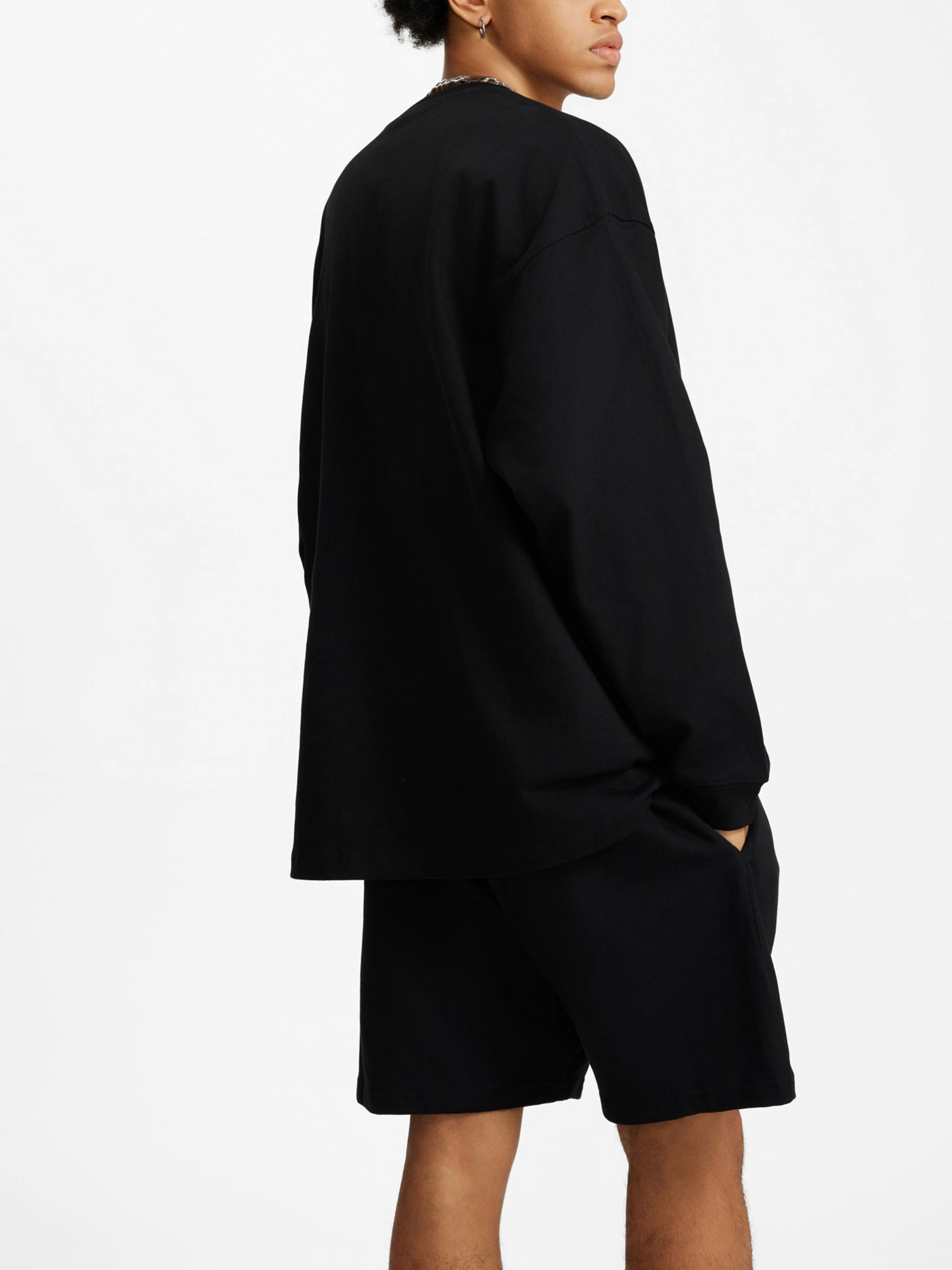 Street Sneaker Long Sleeve